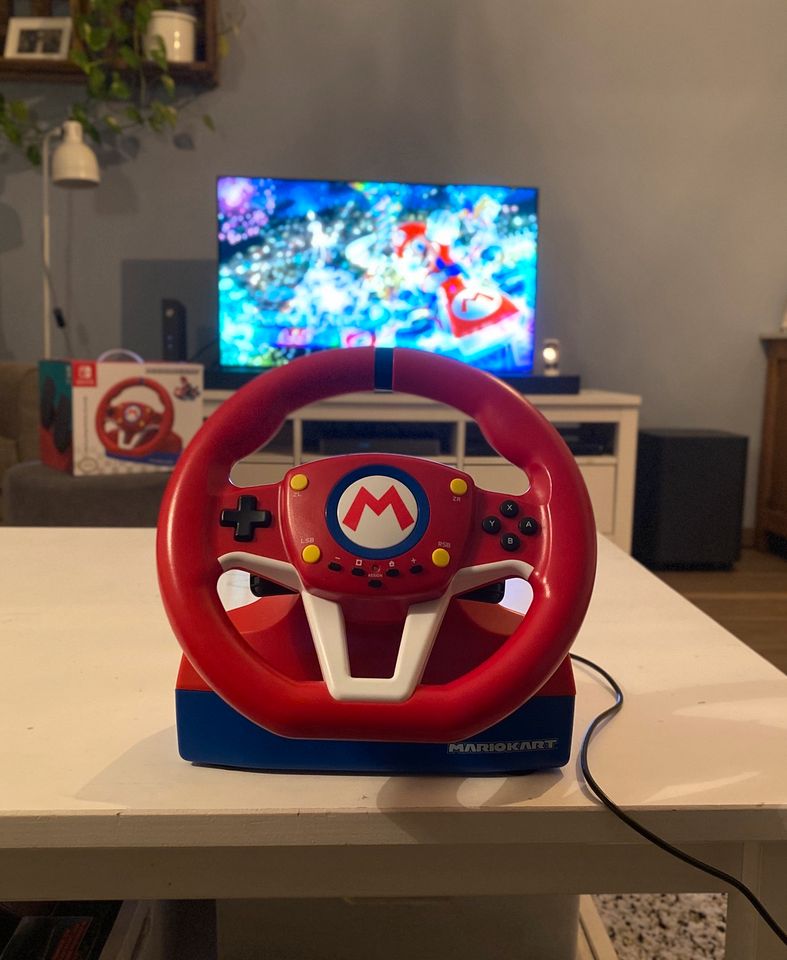 Mario Kart Lenkrad + Pedale für Nintendo Switch in Bielefeld