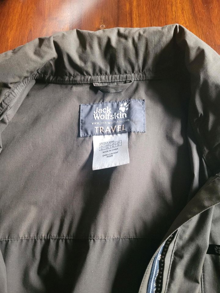 Herren ÜbergangsJacke von Jack Wolfskin  XXL in Hünfelden