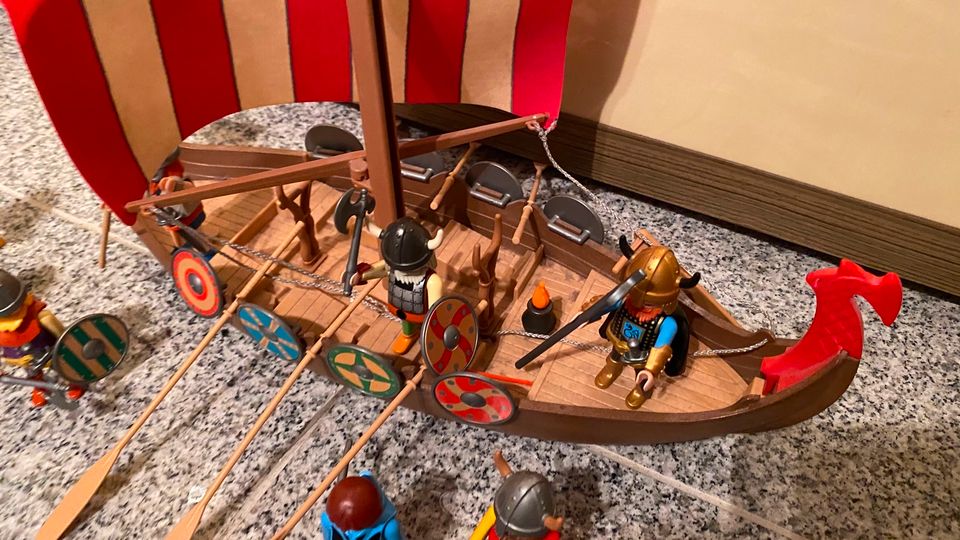 Playmobil Wikingerfestung mit Schiff und Zubehör in Merzenich