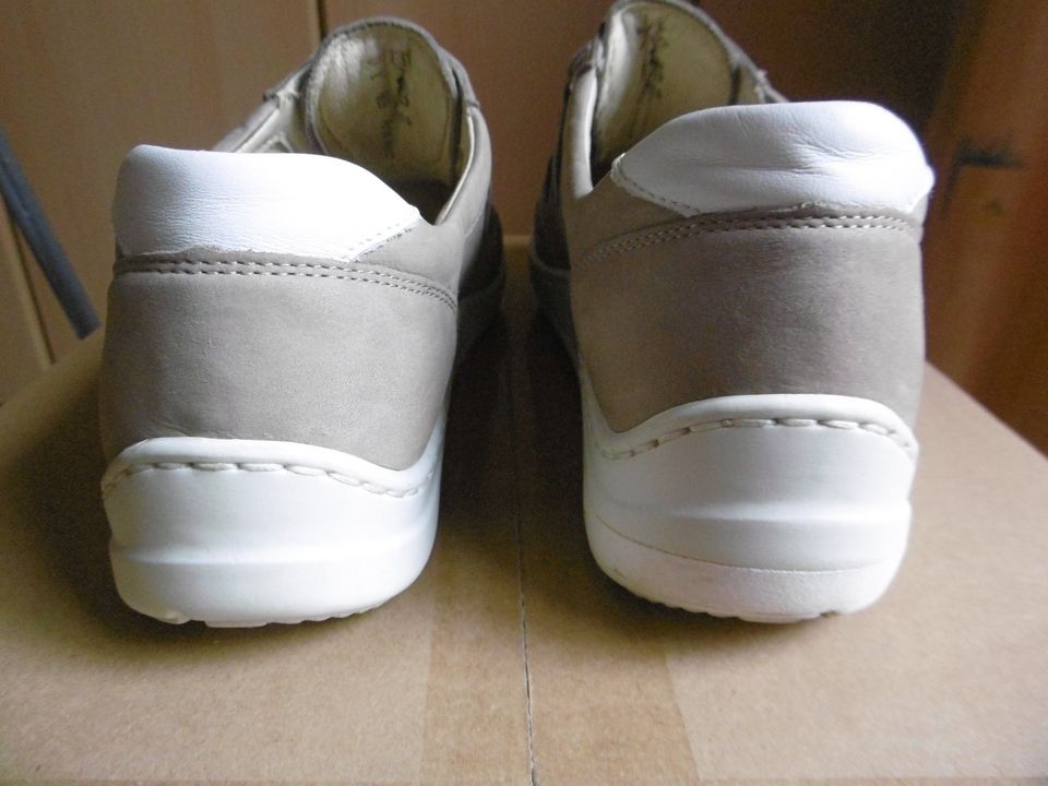 Waldläufer Klett-Schuhe, Sommer, wie neu, beige Gr. 5,5 Weite H in Neu-Anspach