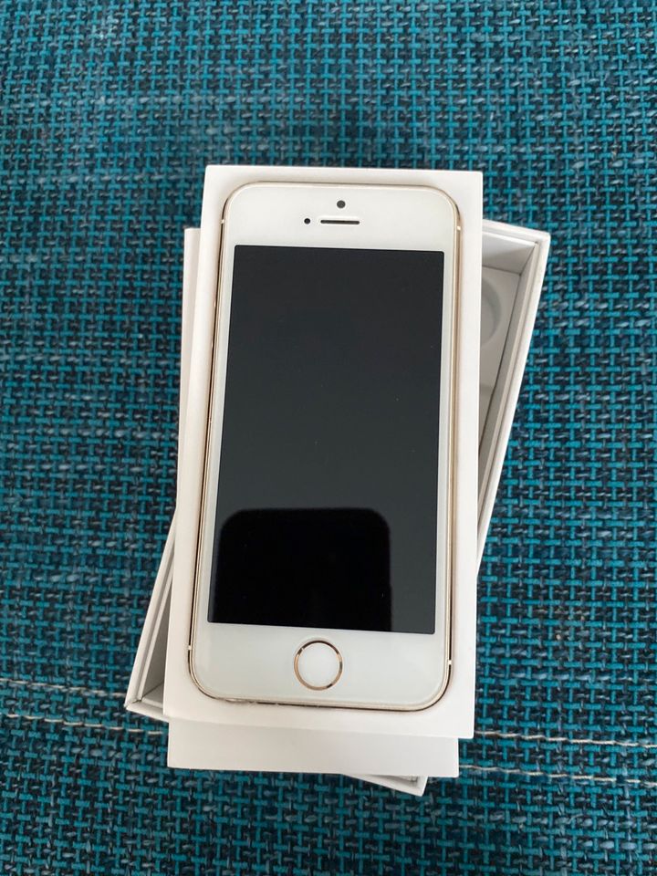 iPhone 5s, Gold, 16Gb in Dresden