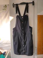 Divided h&m Latzkleid mini Kleid schwarz Nordrhein-Westfalen - Mönchengladbach Vorschau