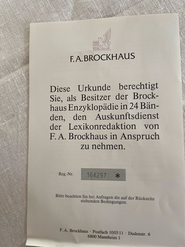 BROCKHAUS ENZYKLOPÄDIE 24 Bände mit Goldschnitt. in Freiburg im Breisgau