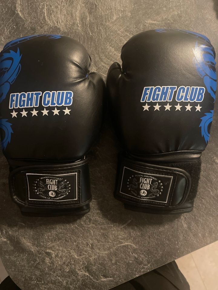 Fightclub Boxhandschuhe 6oz in Freiberg am Neckar