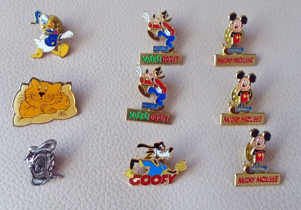 Micky Maus Pins Anstecker silber Micky & Minnie Maus je 5,- Euro in Lüneburg