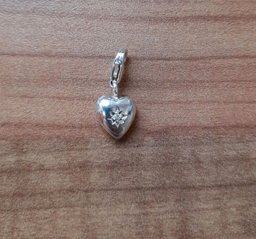 Thomas Sabo Charm Herz mit Steinchen in Bubenheim