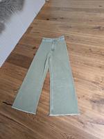 Zara wide leg Jeans/ Hose olivgrün 36 Nordrhein-Westfalen - Erkrath Vorschau