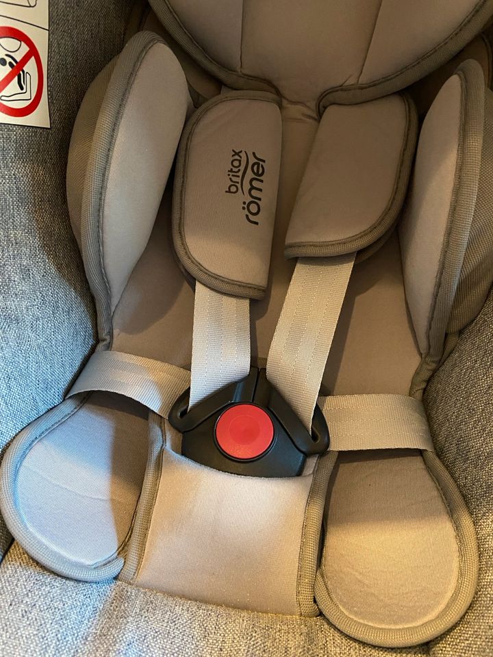 Baby - Safe i Size Britax Römer in Aalen