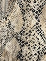 Hemdbluse mit Schlangenmuster Gr M Leipzig - Lindenau Vorschau