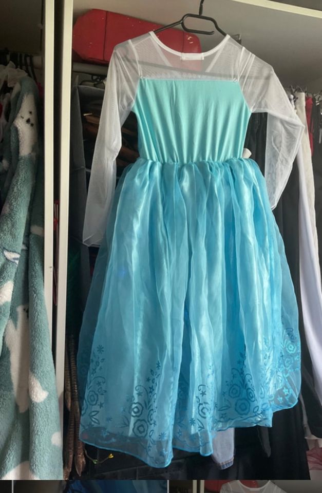 Leuchtendes Kleid für Kinder Prinzessin/ Elsa in Kassel