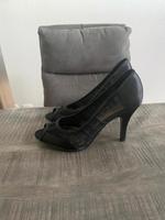 BUFFALO Pumps schwarz Größe 38 High Heels *TOP ZUSTAND* Peeptoes Schleswig-Holstein - Reinbek Vorschau
