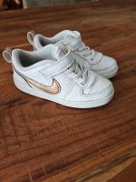 Nike Schuhe Turnschuhe 26 Niedersachsen - Belm Vorschau