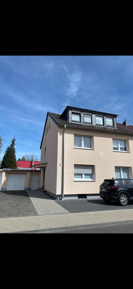 Schöne Wohnung in ruhigem 3-Familienhaus in Neunkirchen-Seelscheid