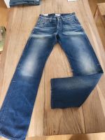 Jeans Hose Energie Ruly Größe 30/34 Sachsen - Radebeul Vorschau