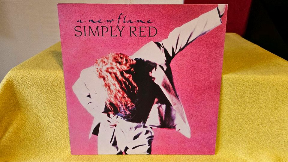 LP '1989' SIMPLE RED a new flame +B: in Pinneberg
