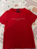 T-Shirt Tommy Hilfiger  104 Düsseldorf - Benrath Vorschau