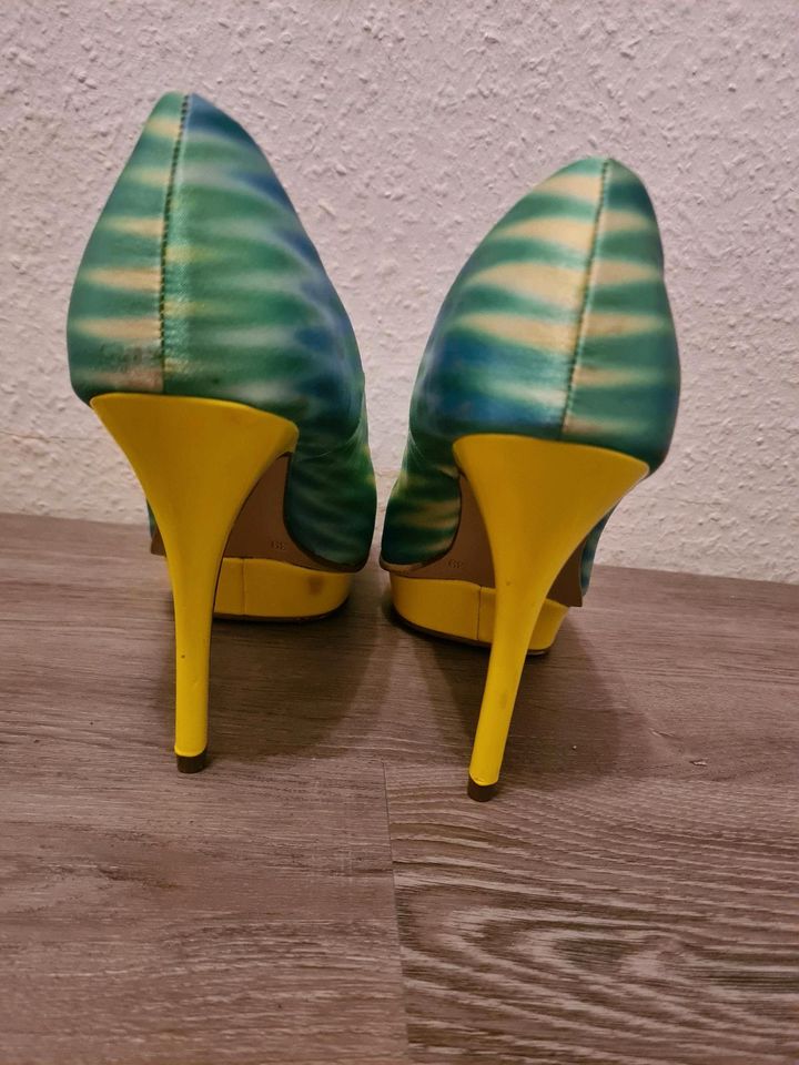 Hingucker Highheels Gr. 39 in Uetersen