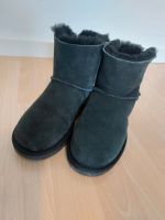 Schwarze UGGs Nordrhein-Westfalen - Detmold Vorschau