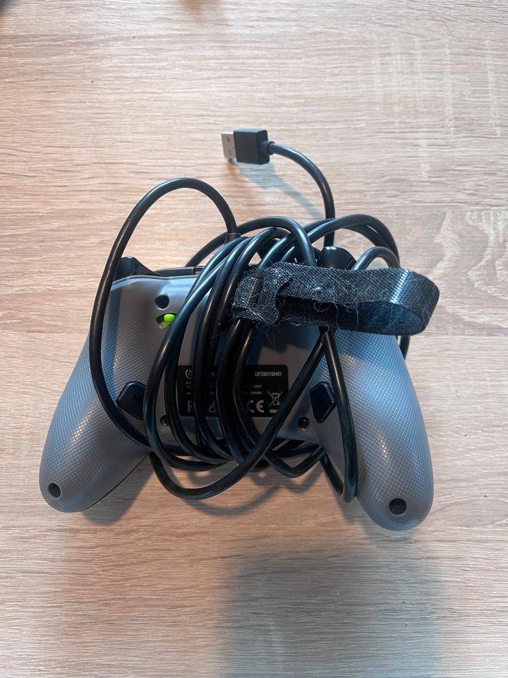 Xbox One S + 2 Controller + 1 Spiel in Wenden