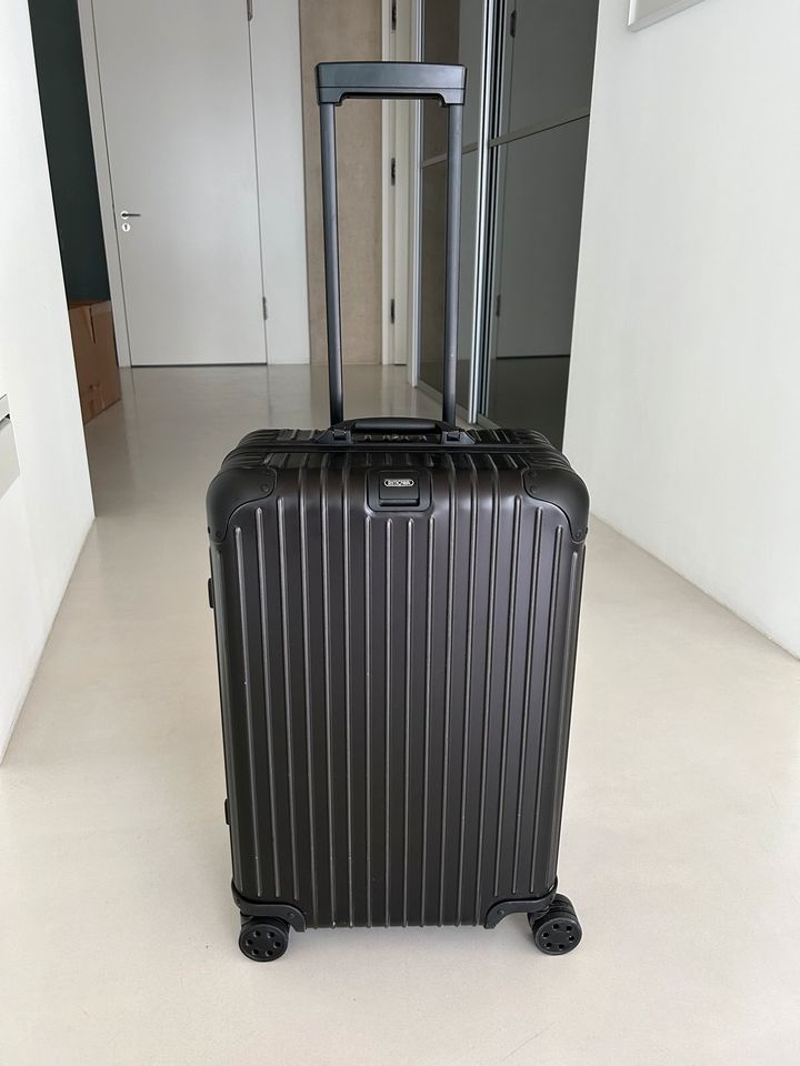 RIMOWA TOPAS Stealth 63 E-Tag I Multiwheel I Made in Germany I neuwertig 501655 in Köln