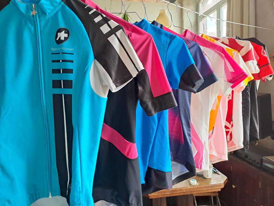 Damen S/XS Trikot Alé Rapha Assos Castelli dhb Nalini Skins Mavic in Berlin