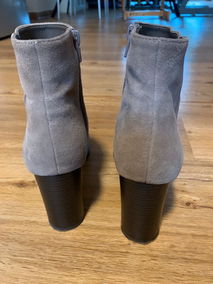 Schicke Stiefeletten von 5th Avenue Gr.37 in Ohrdruf