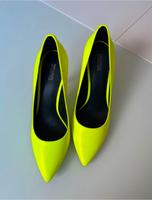 Michael Kors Pumps Gelb Neongelb  Gr. 40 neu Baden-Württemberg - Korntal-Münchingen Vorschau