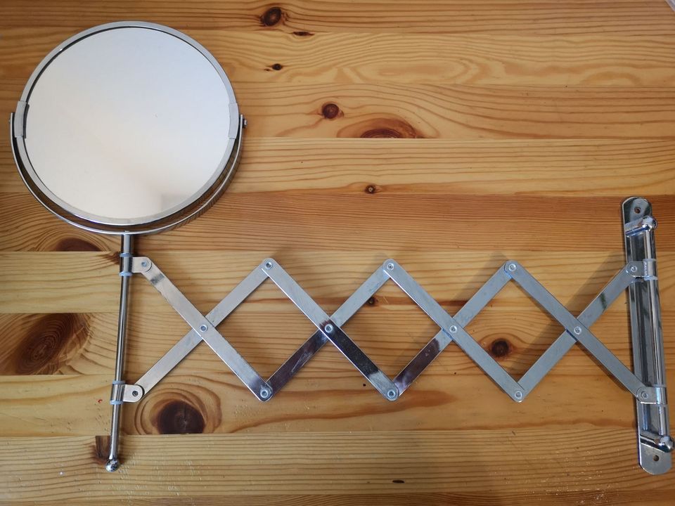 Spiegel wandmontierbar, doppelseitig, 1- und 2-fache Vergrößerung in Potsdam