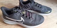 Nike Air Zoom Pegasus 39 Shield Sneaker Größe 42,5 / US 9,0 München - Au-Haidhausen Vorschau