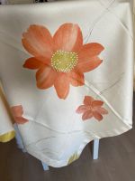 Schöne Beige Mittel Tischdecke Blumen. 78/78 Top Zustand! Köln - Nippes Vorschau