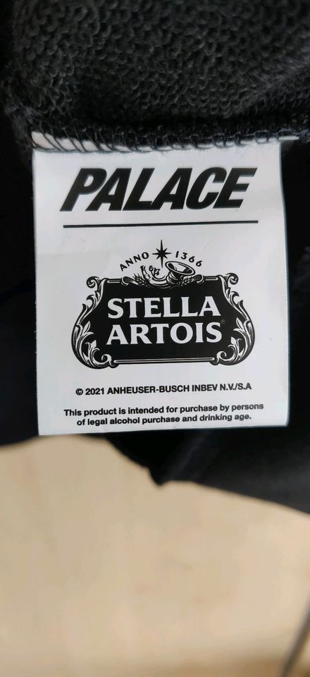 Palace x Stella Artois Chalice Hood Hoodie L in Köln