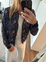 Esprit edc Blouson Bomberjacke floral Blumenmuster blau pink M Baden-Württemberg - Sachsenheim Vorschau