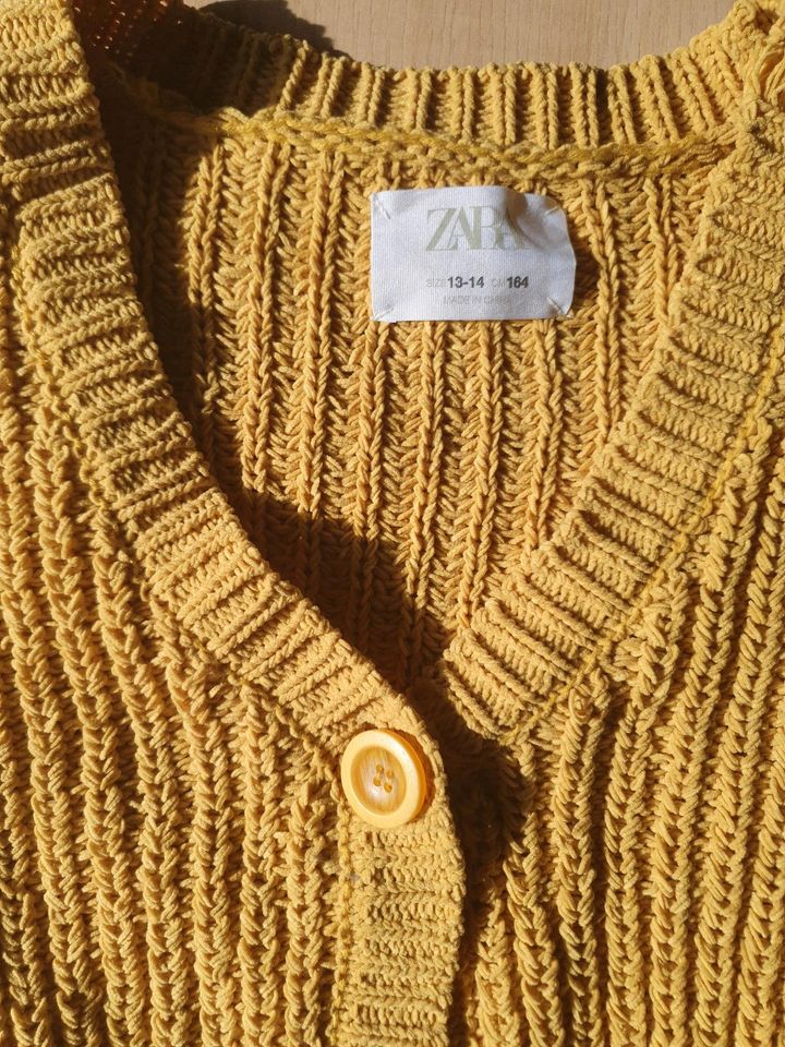 Zara Cardigan Strickweste Größe 164 wie neu in Appenweier