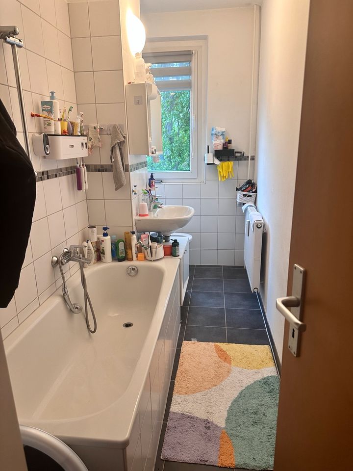 Suche einen Nachmieter für meine  4 Wohnung und loggia 71m2 . in Quedlinburg