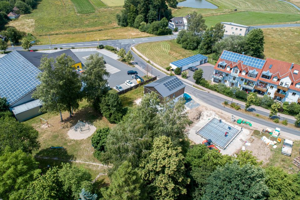 Einfamilienhaus Neubau inkl. Grundstück, PV mit Speicher, Lüftung, Effizienzhaus, Holzständerbauweise in Marktleuthen