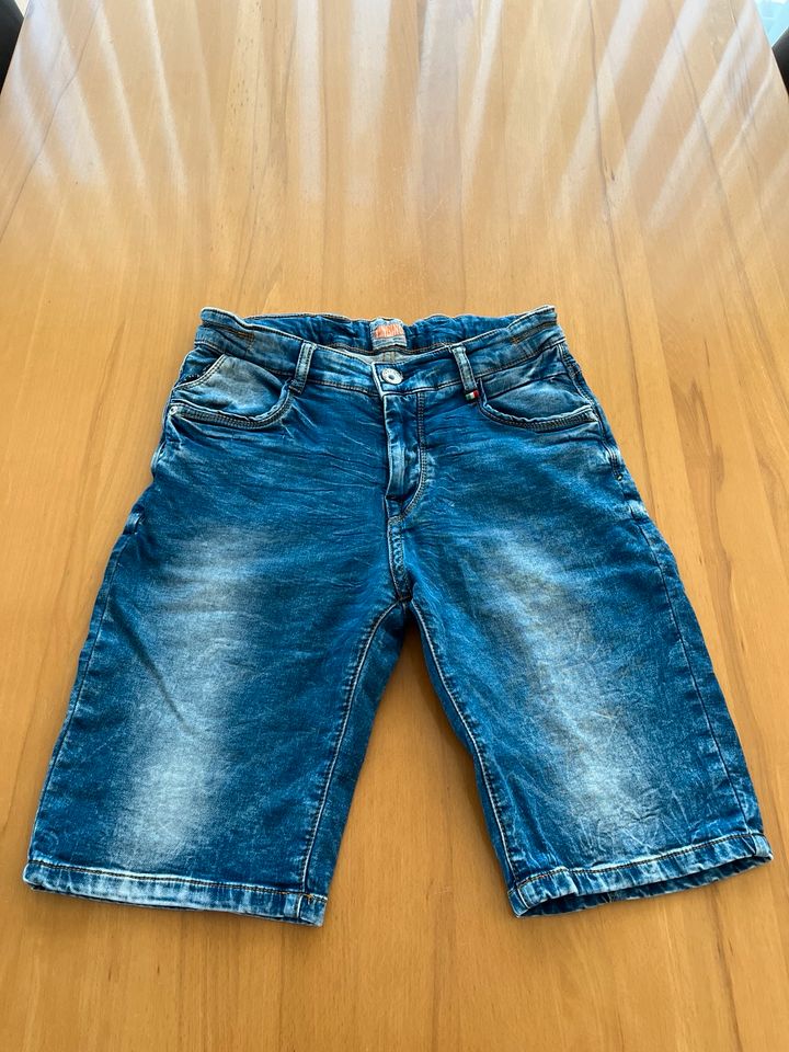 Schöne Vingino Jeans Bermuda Hose - Gr. 14 / 164 neuwertig in Bietigheim-Bissingen