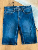 FSBH Hose Jeans Bermudas Gr S Junge 168 Neu Hessen - Maintal Vorschau