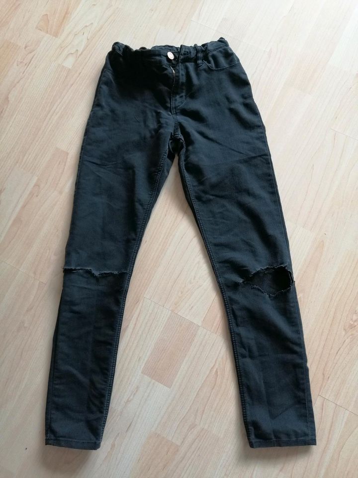 Jeans H&M C&A Pocopiano Pepperts Gr 152 in Hagenburg