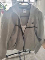 Nike Jacke Gr. M Berlin - Lichtenberg Vorschau