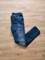 Dunkel blaue Jeanshose Größe 52 Nordrhein-Westfalen - Lüdenscheid Vorschau