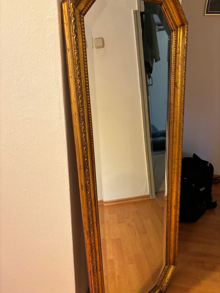 Goldener Vintage Spiegel in Nürnberg (Mittelfr)