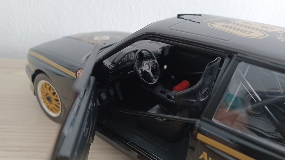 BMW M3 E30 1:18 90 Jahre Solido Modellauto aus Sammlung in Naila