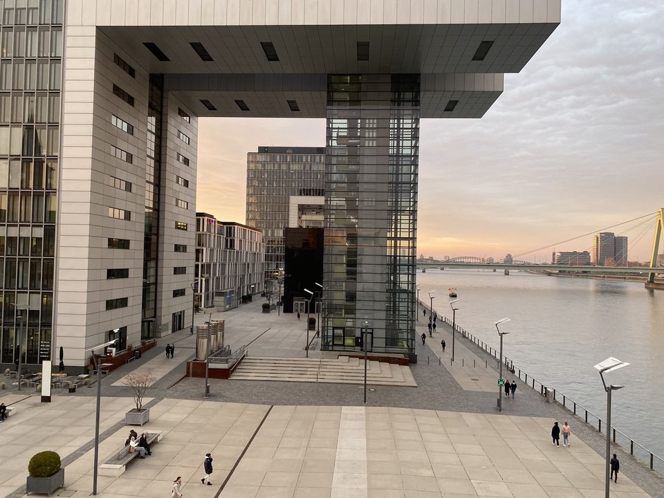 Köln Rheinauhafen: Panoramawohnung in exklusiver Lage in Köln in Köln