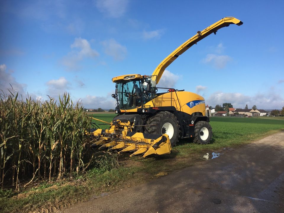 New Holland FR 9060 Allrad Feldhäcksler Häcksler 600PS 1777 T-Std in Westheim