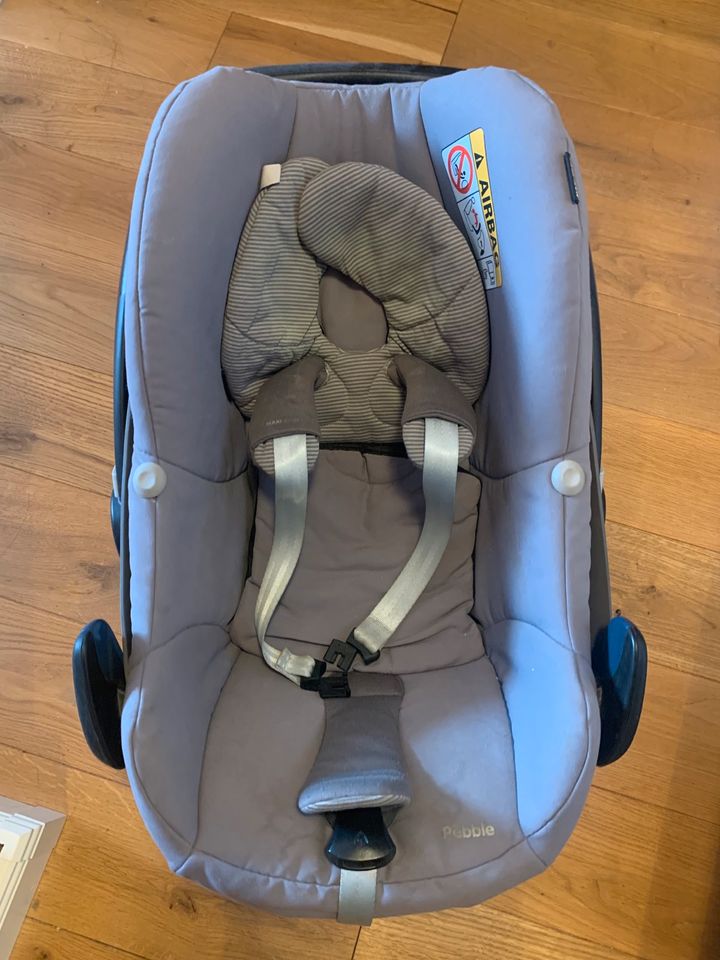 Maxi Cosi Pebble in Durmersheim