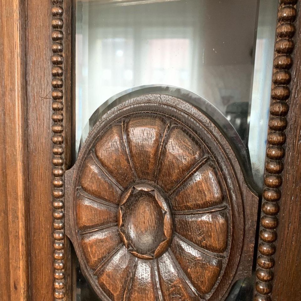 Großer Schrank Vitrinenschrank Regal Kleiderschrank antik vintage in Nürnberg (Mittelfr)