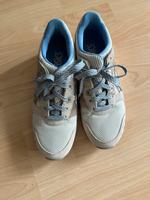 Asics Schuhe Nordrhein-Westfalen - Meerbusch Vorschau