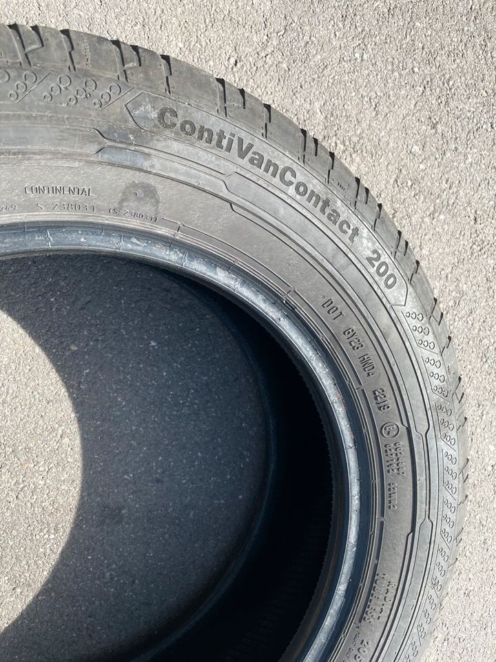 4 Sommerreifen 205/65R16 C 107/105T Continental Vancontact 200 in Frankenberg (Eder)