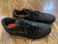 Nike Fußballschuhe Phantom GX, Größe 40,5 Bayern - Bad Endorf Vorschau