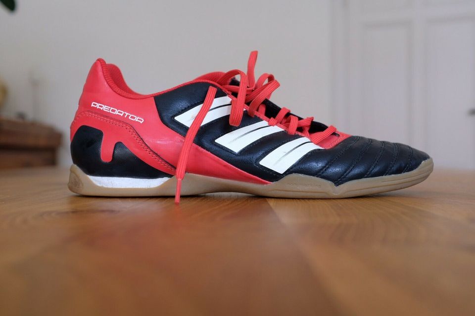 ADIDAS Predator Fußballschuhe // Größe: 44 2/3 in Koblenz